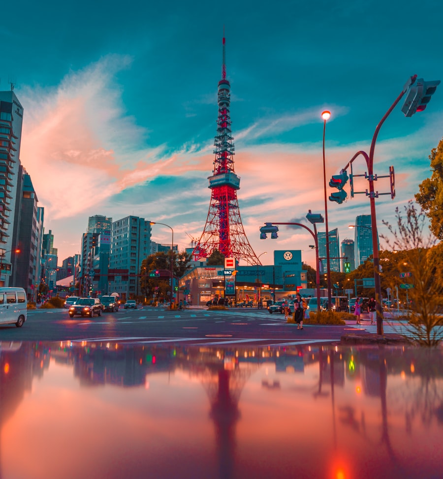 Gün batımında Tokyo Tower; temsili Tokyo şehir fotoğrafı